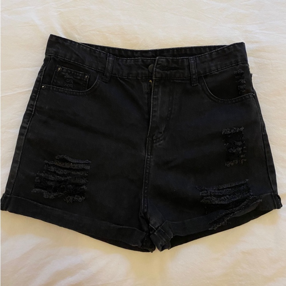 SHEIN Distressed Roll Black Cuff Denim Shorts / XL